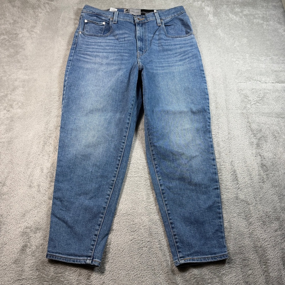 Levis SilverTab Mom Jean Womens 32 Blue Medium Wash High Rise Tapered Leg